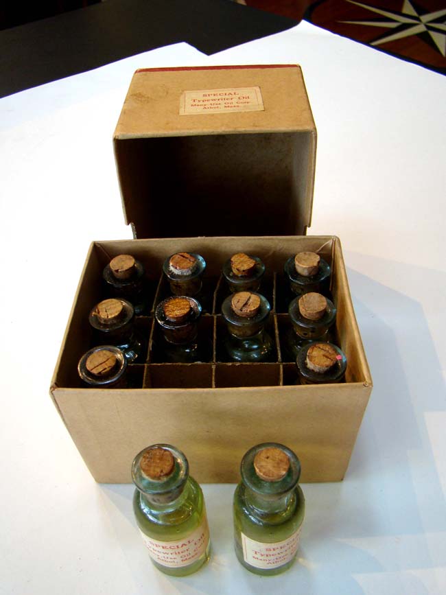A RARE case of 12 unopened bottles of Typewriter Oil made by the 'Many Use Oil Corp.' of Athol, Mass., circa 1900 — image 2